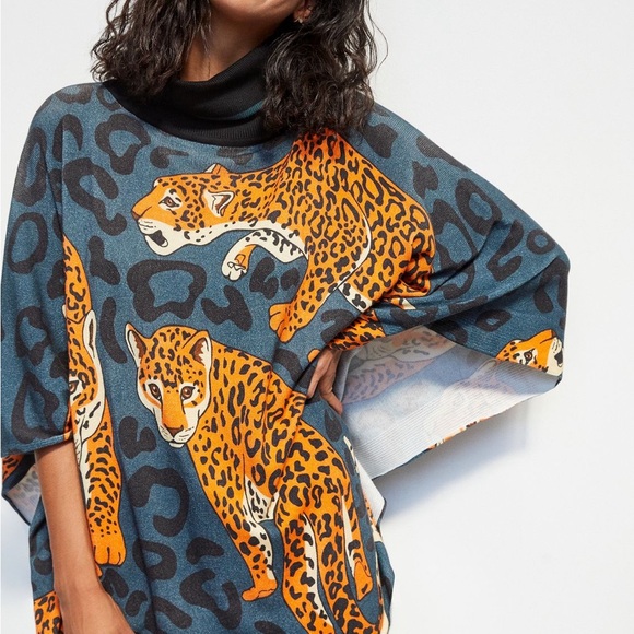 Anthropologie poncho sweater with leopard print - Picture 3 of 4